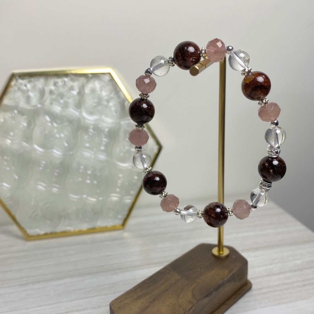 潤衡 衡石｜紅膠花 × 草莓晶 × 白水晶 水晶手串 手鍊-細節圖3