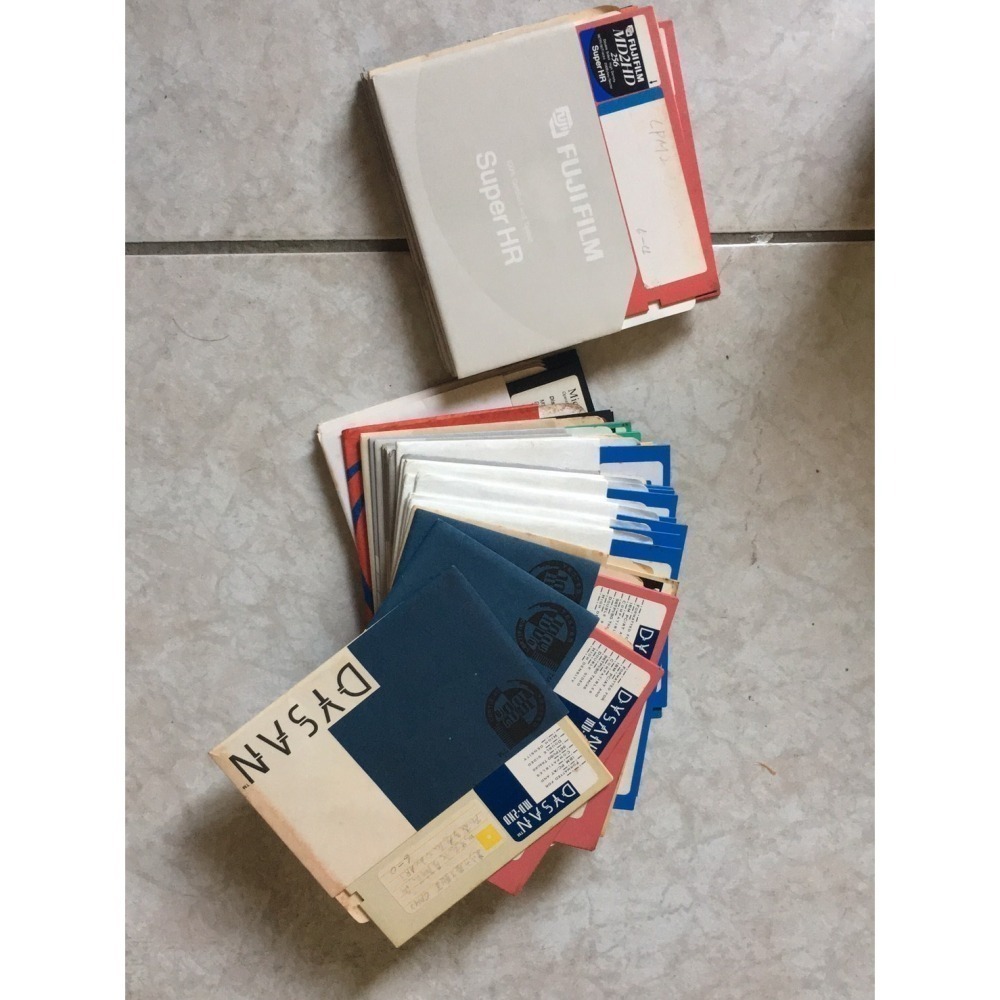 懷舊 5.25吋 古董 磁片 軟碟片 / 3.5吋磁片收納盒 標籤貼紙 (收藏用)-細節圖2