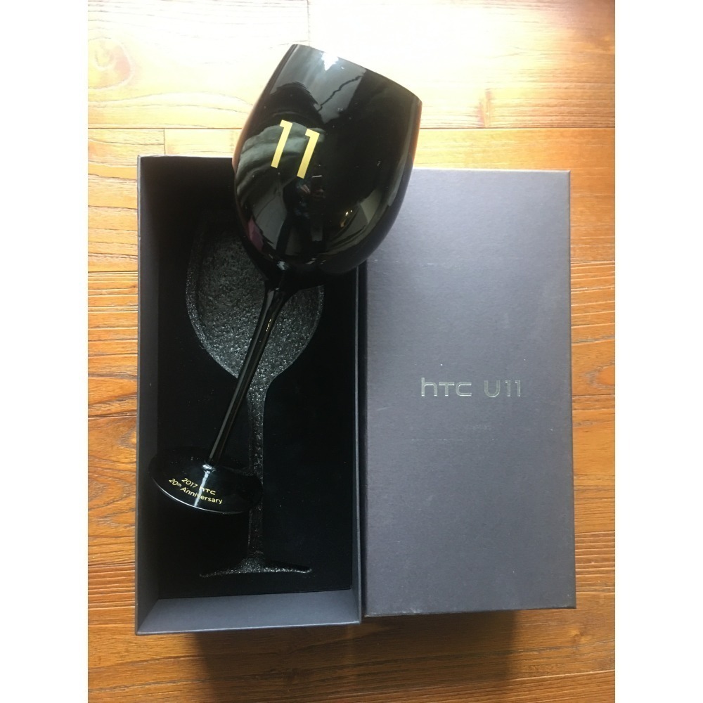 HTC U11 20週年紀念黑曜金高腳杯-細節圖3