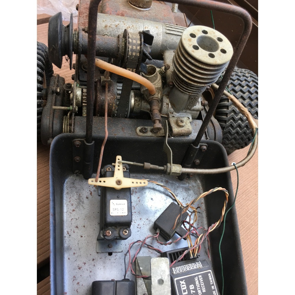 45年 古董 燃油引擎 遙控模型車 (尺寸過大無法寄店到店，限面交或寄郵局)-細節圖7