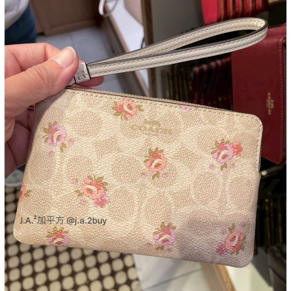 🍁J.A.²加平方 🇨🇦代購🍁Coach單層手拿包 ❗️現貨+預購‼️-細節圖2