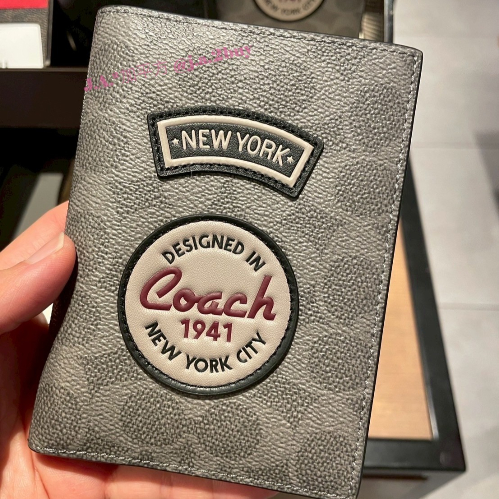 🍁J.A.²加平方🇨🇦代購🍁Coach 護照夾 護照套 正品 旅行 男生 女生 ❗️預購❗️-細節圖2