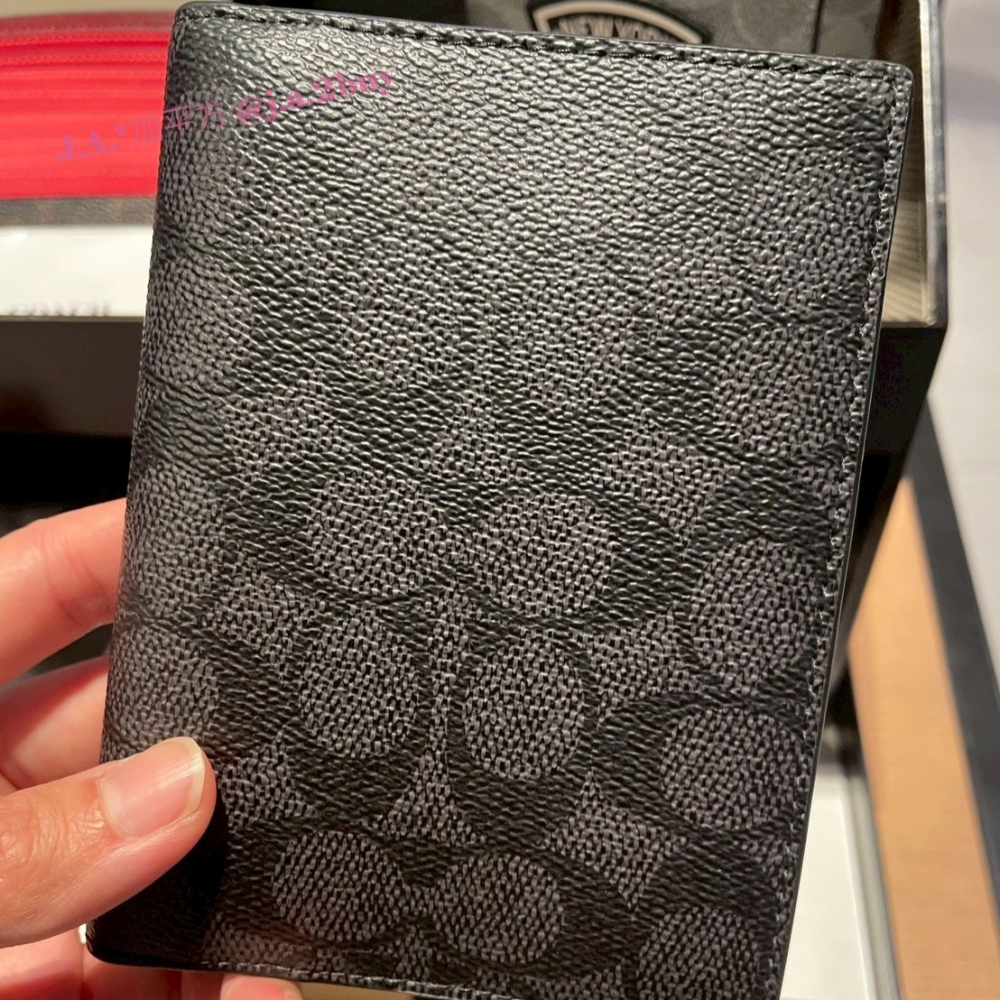 🍁J.A.²加平方🇨🇦代購🍁Coach 護照夾 護照套 正品 旅行 男生 女生 ❗️預購❗️-細節圖4