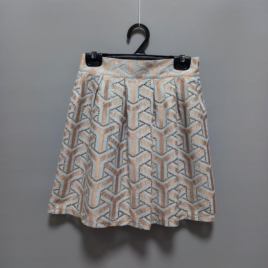 220902淺褐色粉藍色Y線條黑色鏤空金屬拉鍊鬆緊短裙二手-細節圖4