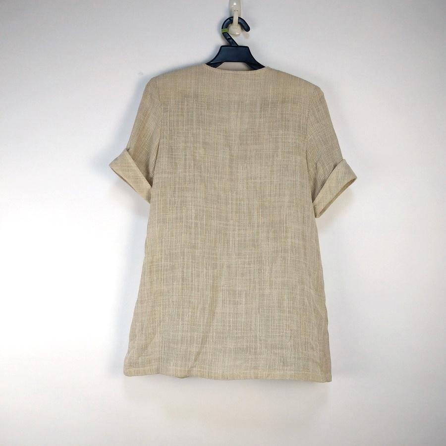 220801舊愛古著淺駝色白色麻料木頭愛心鈕釦上衣 二手-細節圖2