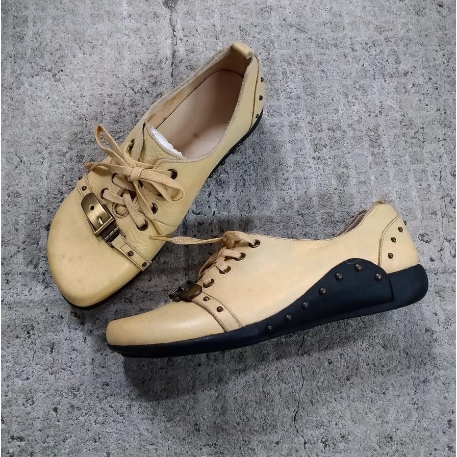 220301真皮褐色短靴 黃色真皮休閒鞋 二手-細節圖3