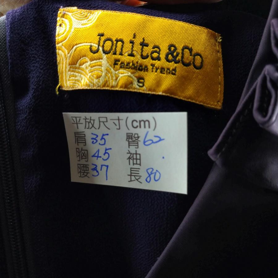 211104品牌Jonita&Co紫色緞面無袖v領洋裝9二手-細節圖3