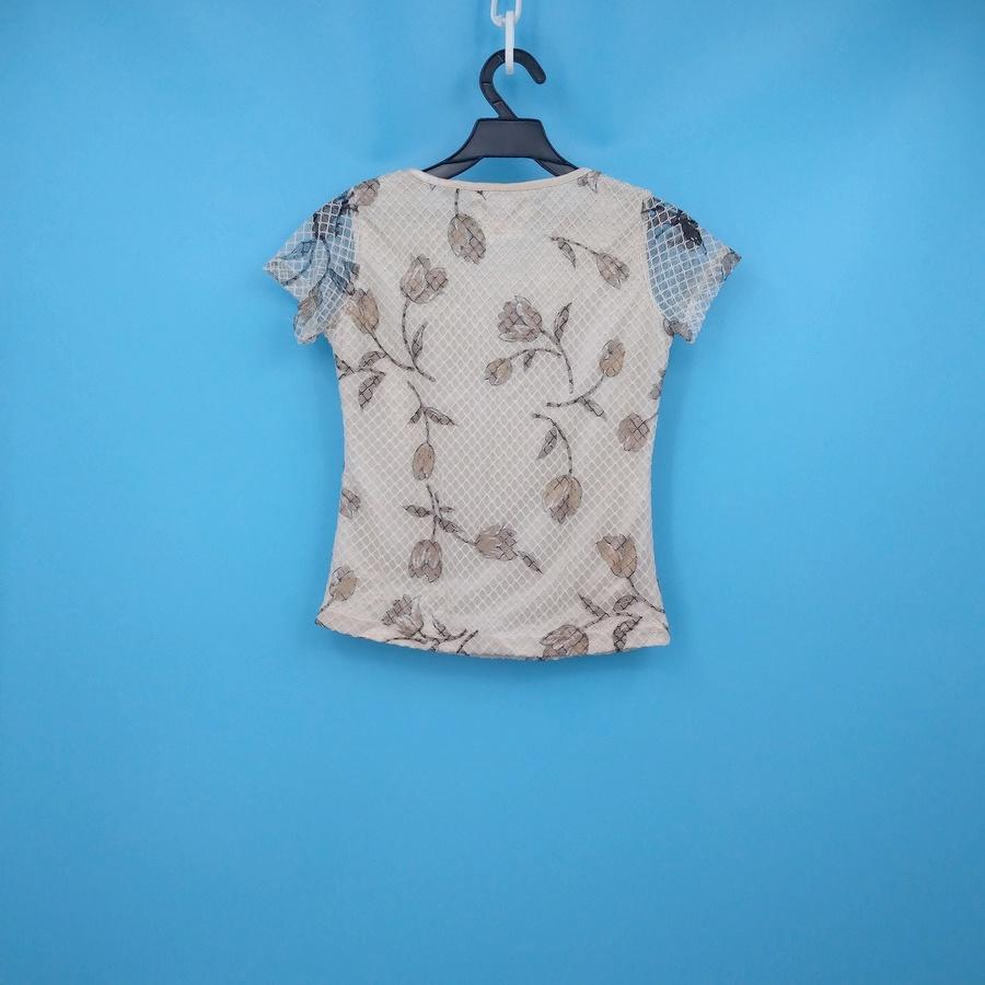 211202白色鬱金香花朵貼身白色格紋上衣二手-細節圖2