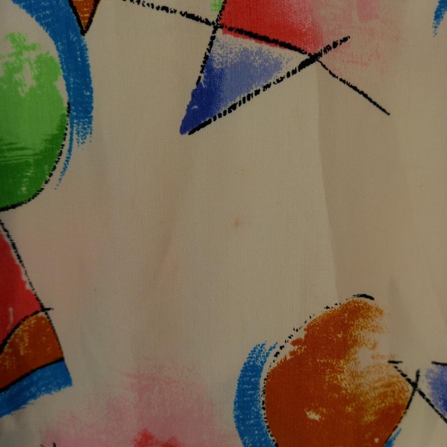 220802彩色幾何圖樣色塊長袖翻領襯衫上衣二手有些輕微泛黃-細節圖3