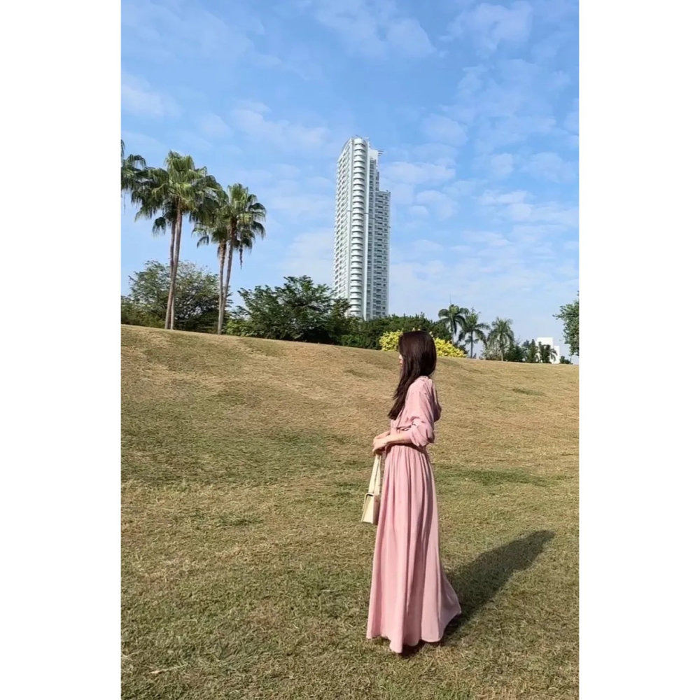 現貨♥︎ 赫米 闆娘實拍 ♥︎ 零死角！！率性不失優雅連身長洋裝  ops-細節圖2
