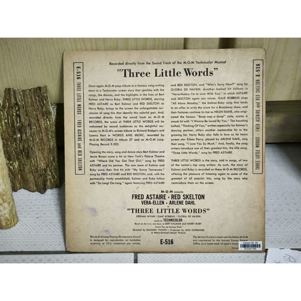 二手黑膠唱片-歌舞片 Three Little Words 片況差-細節圖2