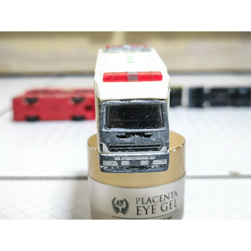 二手玩具汽車-東京消防廳 消防救助機動部隊 機動車 ISUZU GIGA 多美小汽車 TOMICA-細節圖2