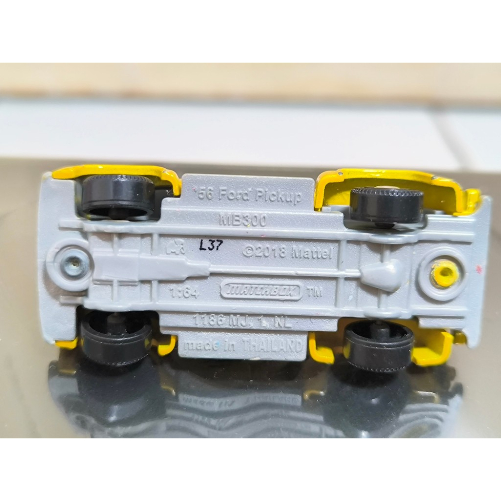 二手玩具汽車-Matchbox 1956 FORD F-100 Pickup MOONEYES EQUIPMENT-細節圖6