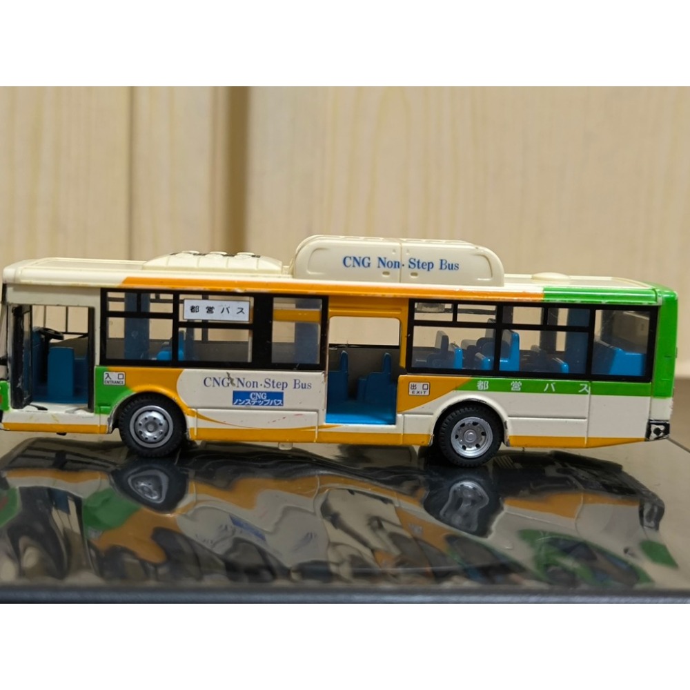 二手玩具汽車-Diapet DK 4104 Tokyo Non Step Bus 日本東京都營巴士 1/64 無台階-細節圖4