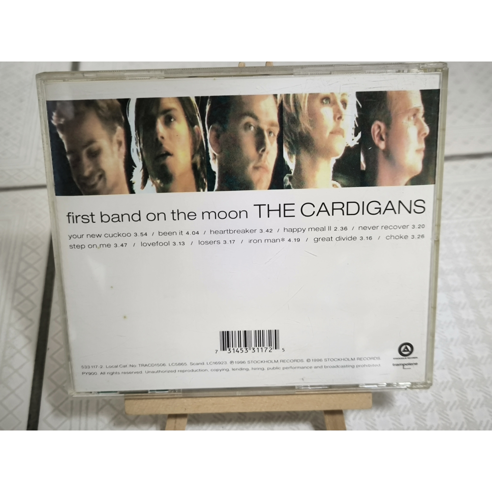 二手CD-The Cardigans 羊毛衫合唱團 第一個登陸月球的樂團 CN4026003-細節圖2