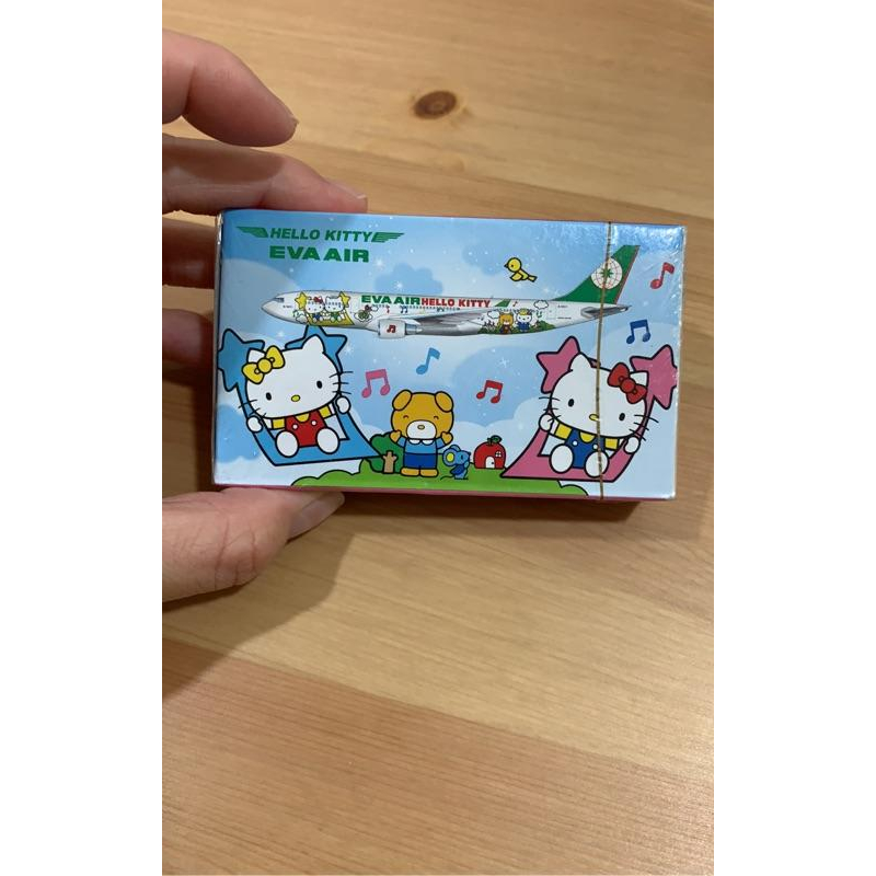 現貨商品 全新商品 Hello Kitty 長榮航空 撲克牌-細節圖2