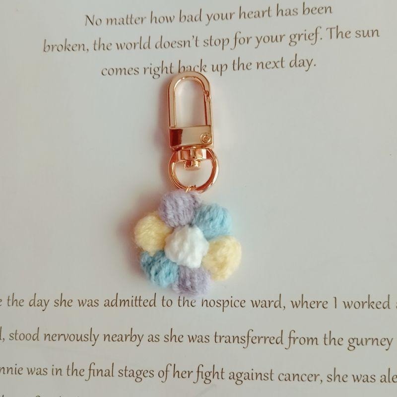 💟雙甯小舖💟 小花朵 airpods 手工編織 吊飾 雙色 鑰匙圈 泡芙花-細節圖3