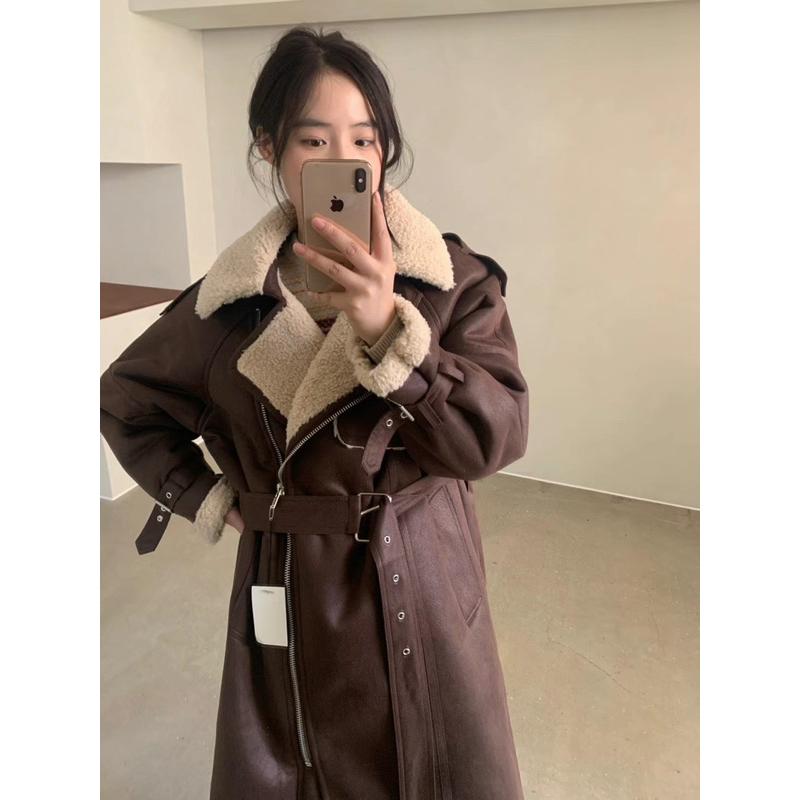 JISOO 지수 | black 羔羊絨暖暖長版大衣外套-細節圖7