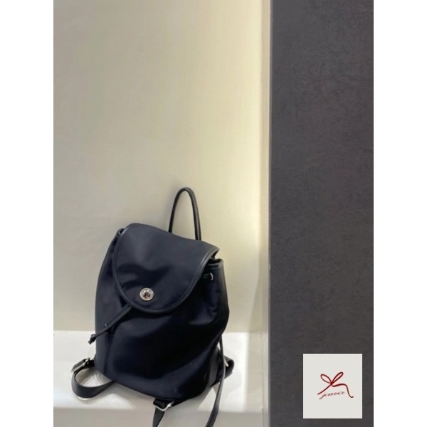 DEARNI 減齡神器 都市極簡尼龍後背包 黑色 one color-細節圖3