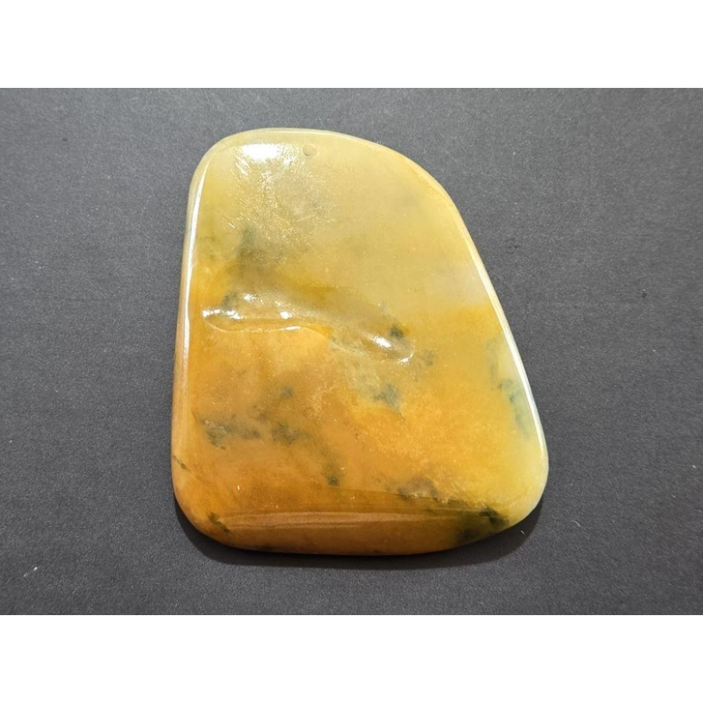 【七彩翡翠】 0406 天然A貨 緬甸 翡翠 原石掛件 原石 吊墜 墜子 吊飾  隨形牌 黃翡 飄藍花-細節圖2