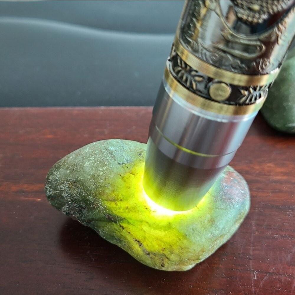 【七彩翡翠】04069 玉石 強光 手電筒 四光源 白光 黃光 紫光365 紫光395 鑑定 防偽-細節圖8