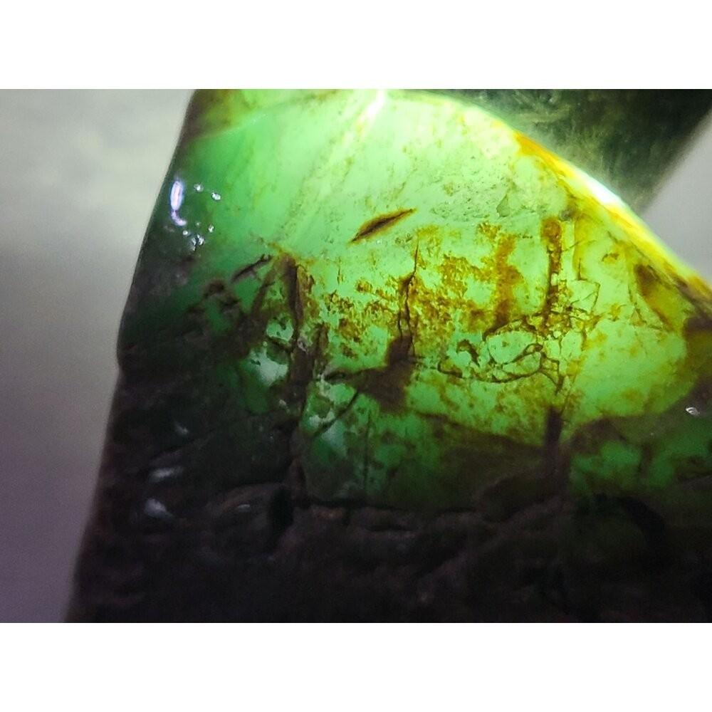 【七彩翡翠】危料 瓜料 瓜地馬拉 脫砂 發黑 原石 賭 冰種 牌子 戒面 台灣出貨  230g-細節圖3