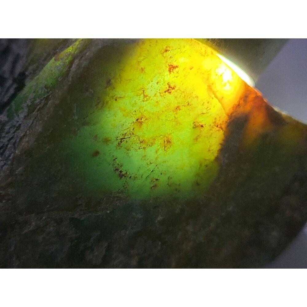 【七彩翡翠】危料 瓜料 瓜地馬拉 脫砂 發黑 原石 賭 冰種 牌子 戒面 台灣出貨  230g-細節圖5