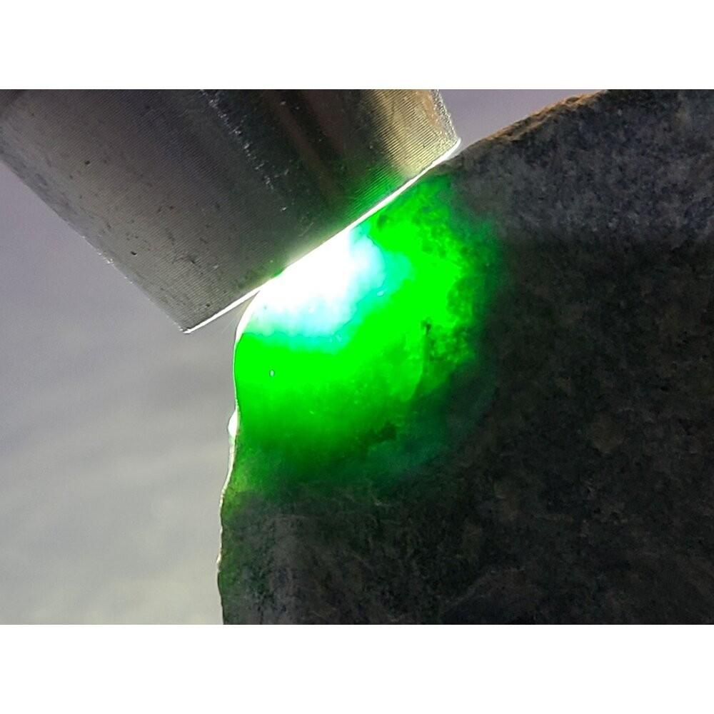 【七彩翡翠】危料 瓜料 瓜地馬拉 墨翠 原石 賭 牌子 戒面 台灣出貨  1018g-細節圖3