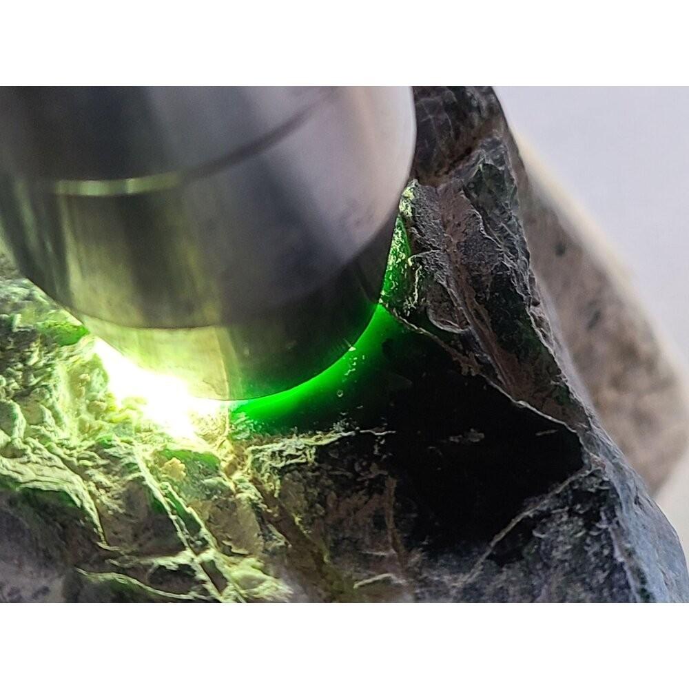 【七彩翡翠】危料 瓜料 瓜地馬拉 墨翠 原石 賭 牌子 戒面 台灣出貨  1580g-細節圖3