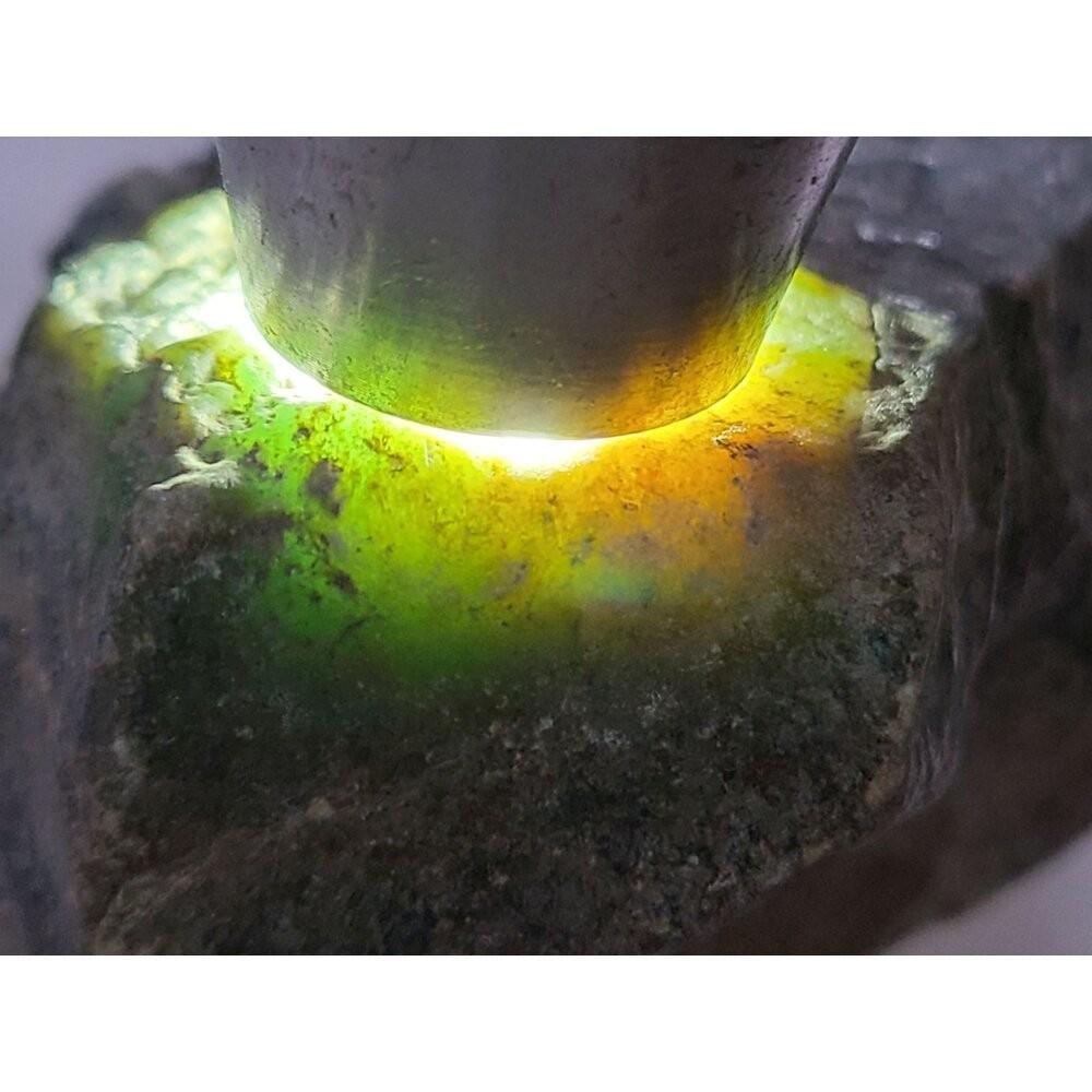 【七彩翡翠】危料 瓜料 瓜地馬拉 脫砂 發黑 原石 賭 冰種 牌子 戒面 台灣出貨  200g-細節圖5