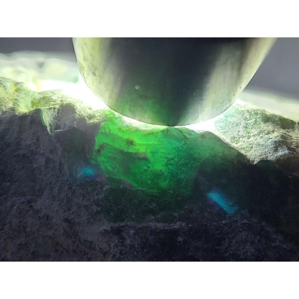 【七彩翡翠】危料 瓜料 瓜地馬拉 墨翠 原石 賭 牌子 戒面 台灣出貨  823g-細節圖3