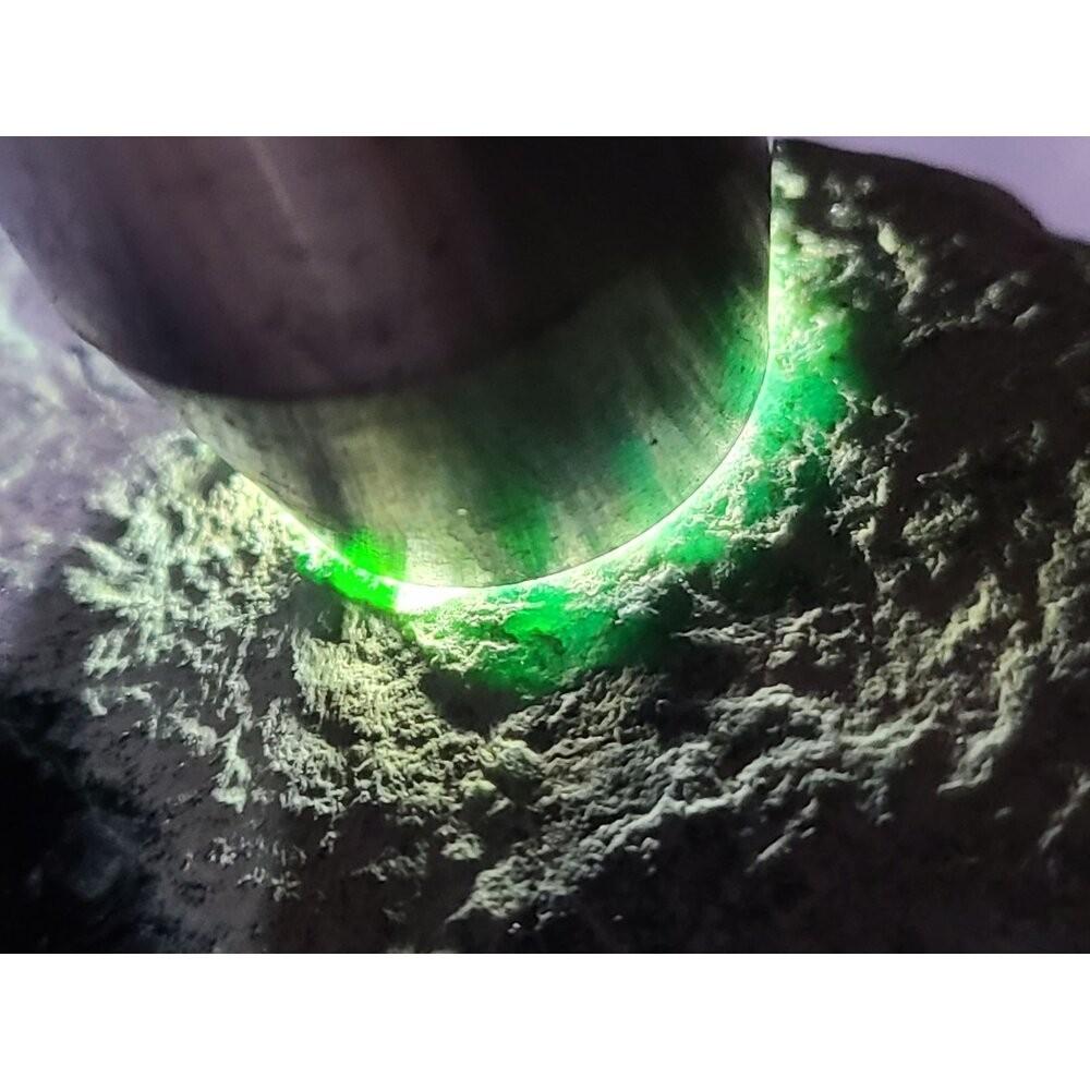 【七彩翡翠】危料 瓜料 瓜地馬拉 墨翠 原石 賭 牌子 戒面 台灣出貨  823g-細節圖4