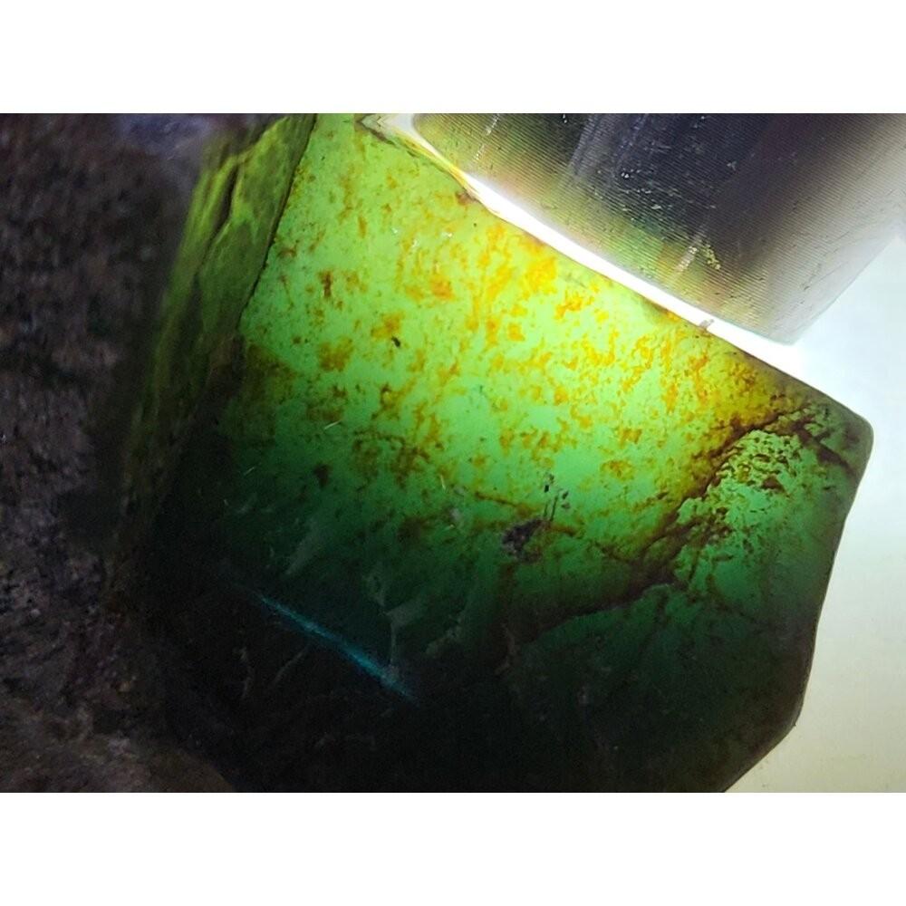 【七彩翡翠】危料 瓜料 瓜地馬拉 脫砂 發黑 原石 賭 冰種 牌子 戒面 台灣出貨  180g-細節圖2