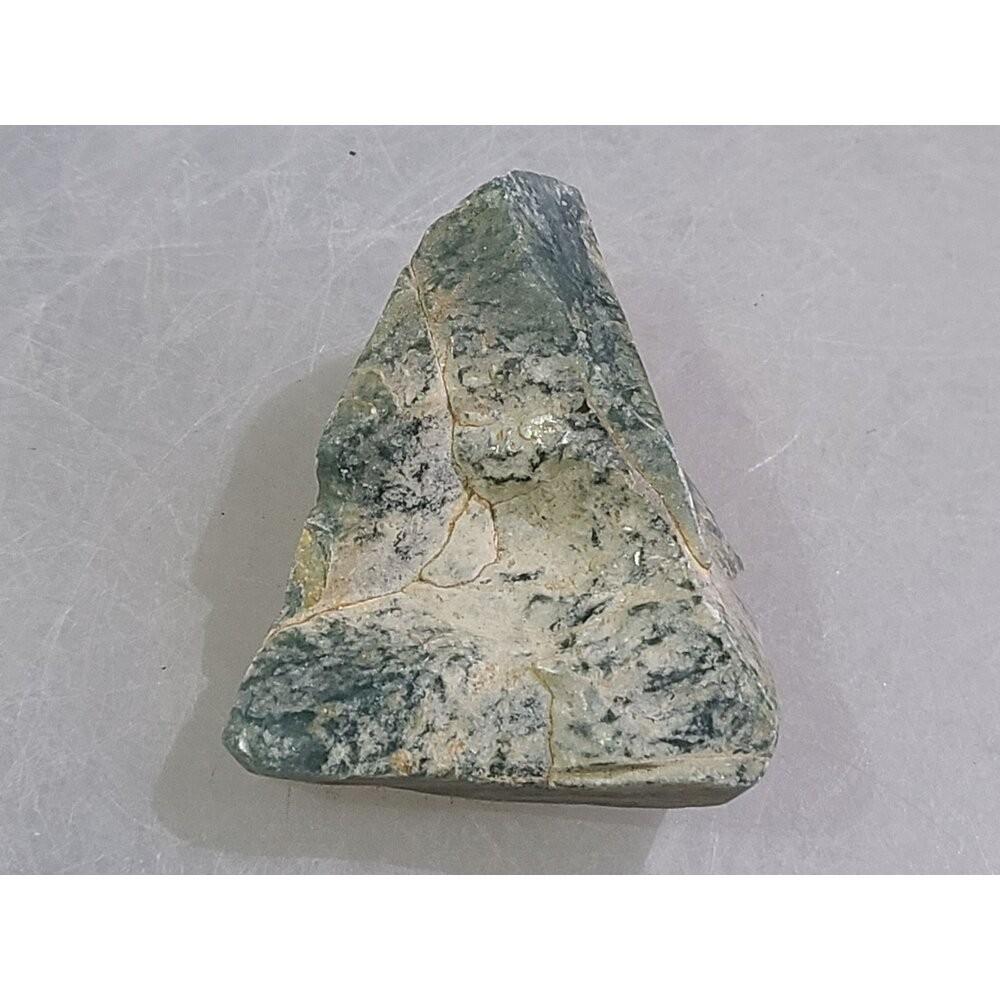 【七彩翡翠】危料 瓜料 瓜地馬拉 脫砂 發黑 原石 賭 冰種 牌子 戒面 台灣出貨  118g-細節圖4