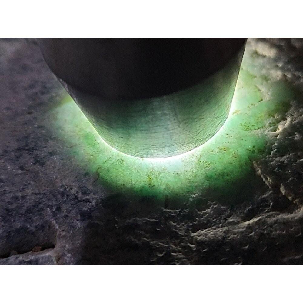 【七彩翡翠】危料 瓜料 瓜地馬拉 脫砂 墨翠 原石 賭 牌子 戒面 台灣出貨  905g-細節圖6