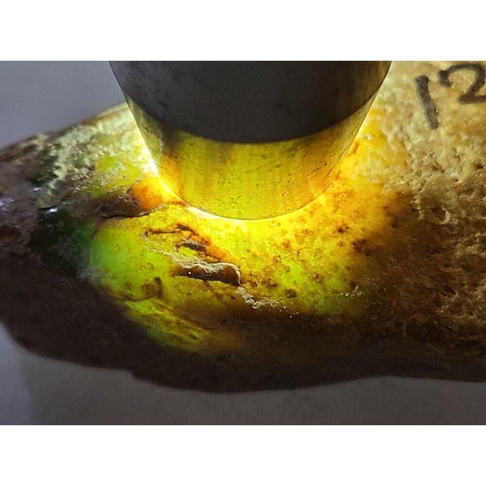 【七彩翡翠】危料 瓜料 瓜地馬拉 脫砂 發黑 原石 賭 冰種 牌子 戒面 台灣出貨  126g-細節圖2