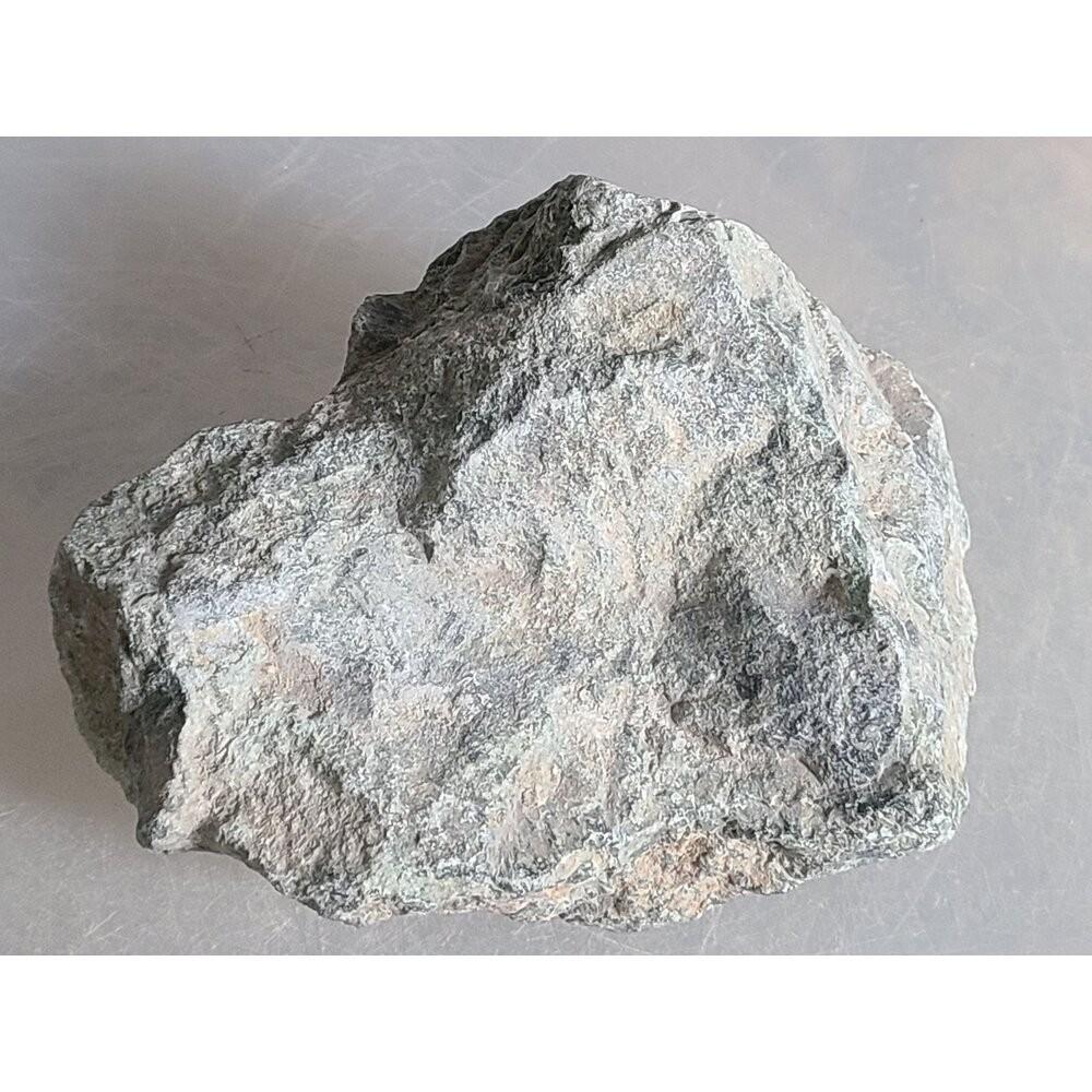 【七彩翡翠】危料 瓜料 瓜地馬拉 脫砂 墨翠 原石 賭 牌子 戒面 台灣出貨  1129g-細節圖6