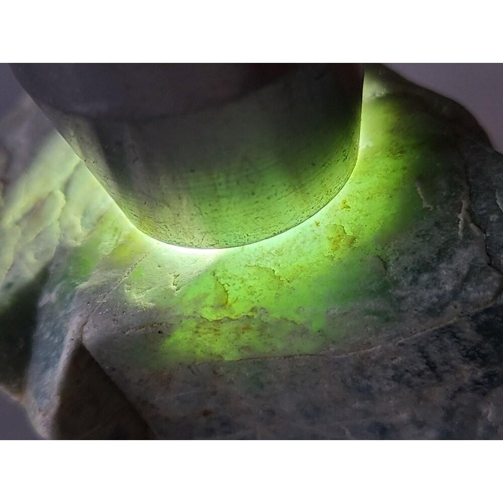 【七彩翡翠】危料 瓜料 瓜地馬拉 脫砂 墨翠 原石 賭 牌子 戒面 台灣出貨  250g-細節圖3