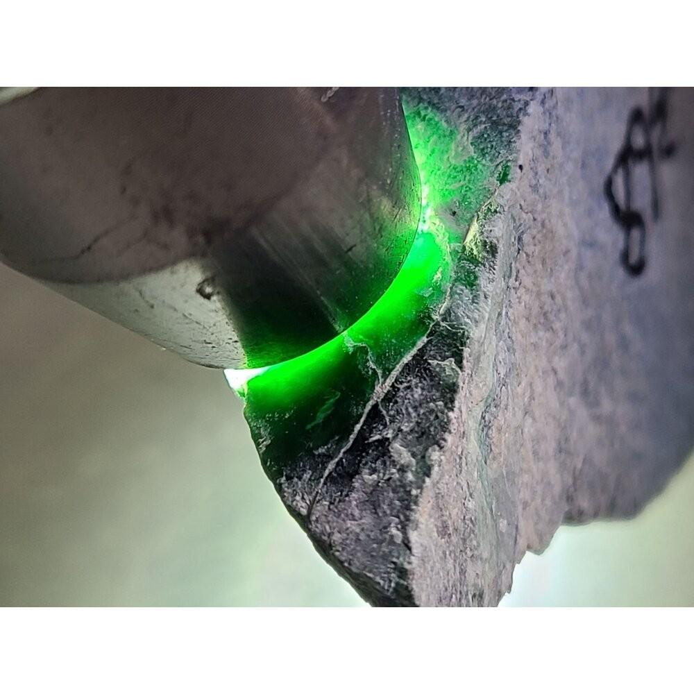 【七彩翡翠】危料 瓜料 瓜地馬拉 墨翠 原石 賭 牌子 戒面 台灣出貨  368g-細節圖3