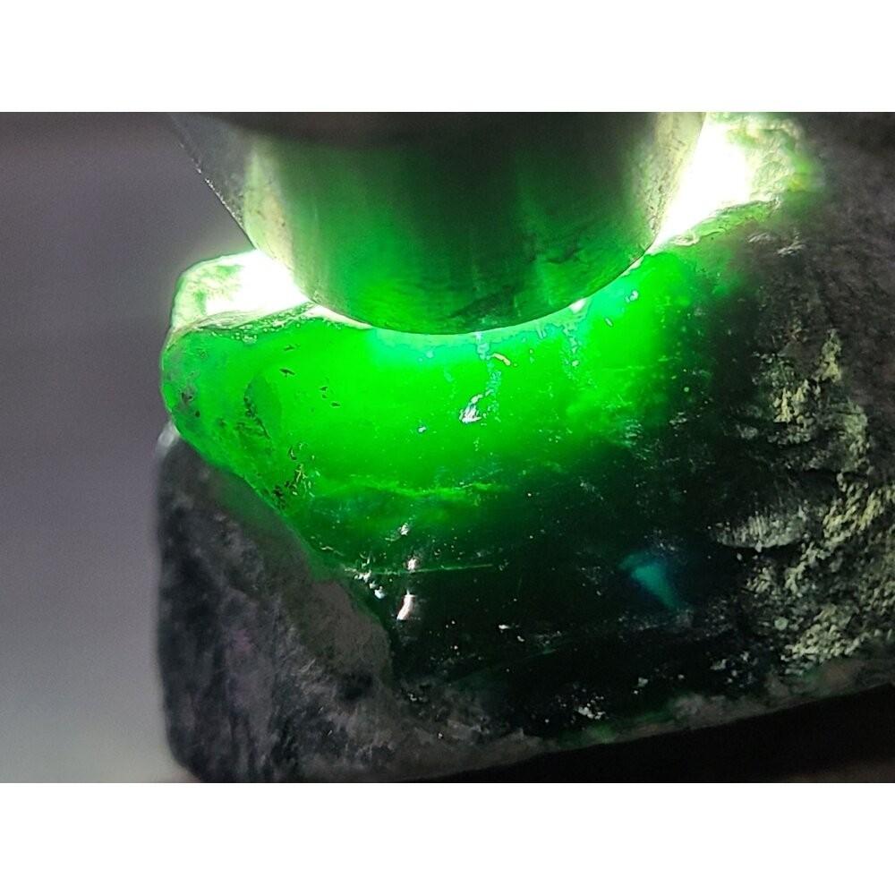 【七彩翡翠】危料 瓜料 瓜地馬拉 墨翠 原石 賭 牌子 戒面 台灣出貨  766g-細節圖2