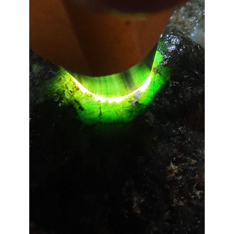 【七彩翡翠】全賭料，會卡場口種水料，賭色料∼台灣現貨.2420g-細節圖3