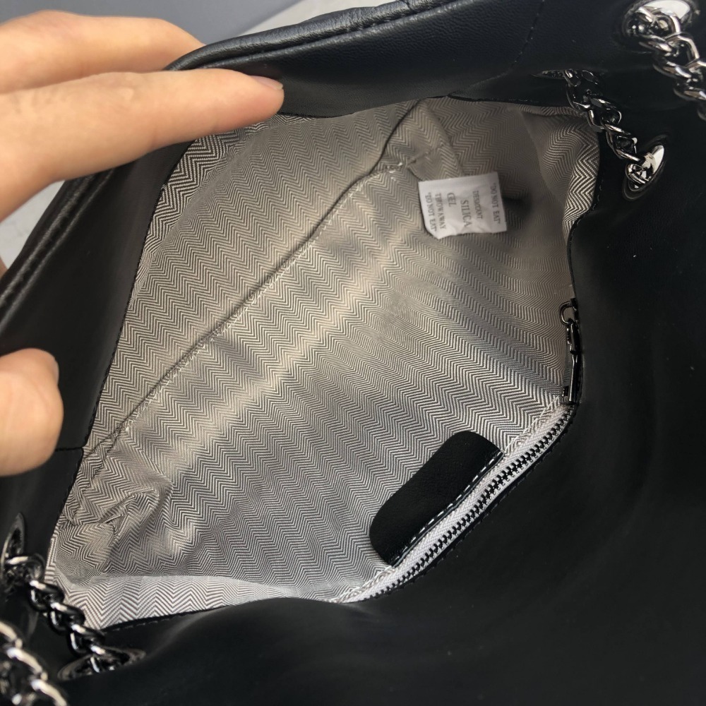 歐美單 羊皮真皮高級感時尚鏈條單肩包 大容量斜背包 泡芙包 雲朵包 A06026 MuJu 沐居精品-細節圖7