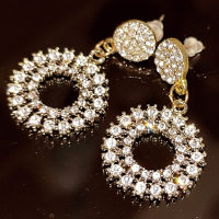 💖現貨💖小香風圓圈鏤空鑲鑽耳環 氣質圓圈鑽石耳環 圓圈鑲鑽耳環 圓圈耳針 氣質 少女 仙氣 時尚 流行 新潮 耳環