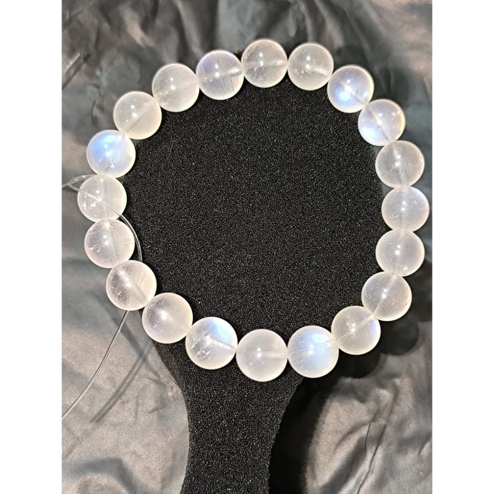 ❄️現貨❄️天然原礦斯里蘭卡月光石手串 有藍光 月光石手鍊 手串 手珠 藍月光 藍月光手珠 月光石手珠 水晶 月光石 手-細節圖2