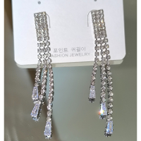 ⚡現貨⚡#限量一個#水鑽流蘇耳環 水鑽耳環 氣質耳環 禮服百搭 氣質耳環 氣質 仙氣 小清新 耳環 耳針