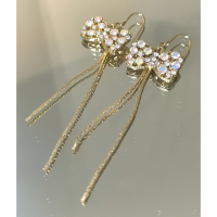 ❄️現貨❄️S925純銀韓系金色蝴蝶結流蘇耳環 浪漫高級波光粼粼耳環 蝴蝶結鑽石流蘇耳環 金色流蘇耳環 蝴蝶結鑲鑽耳勾