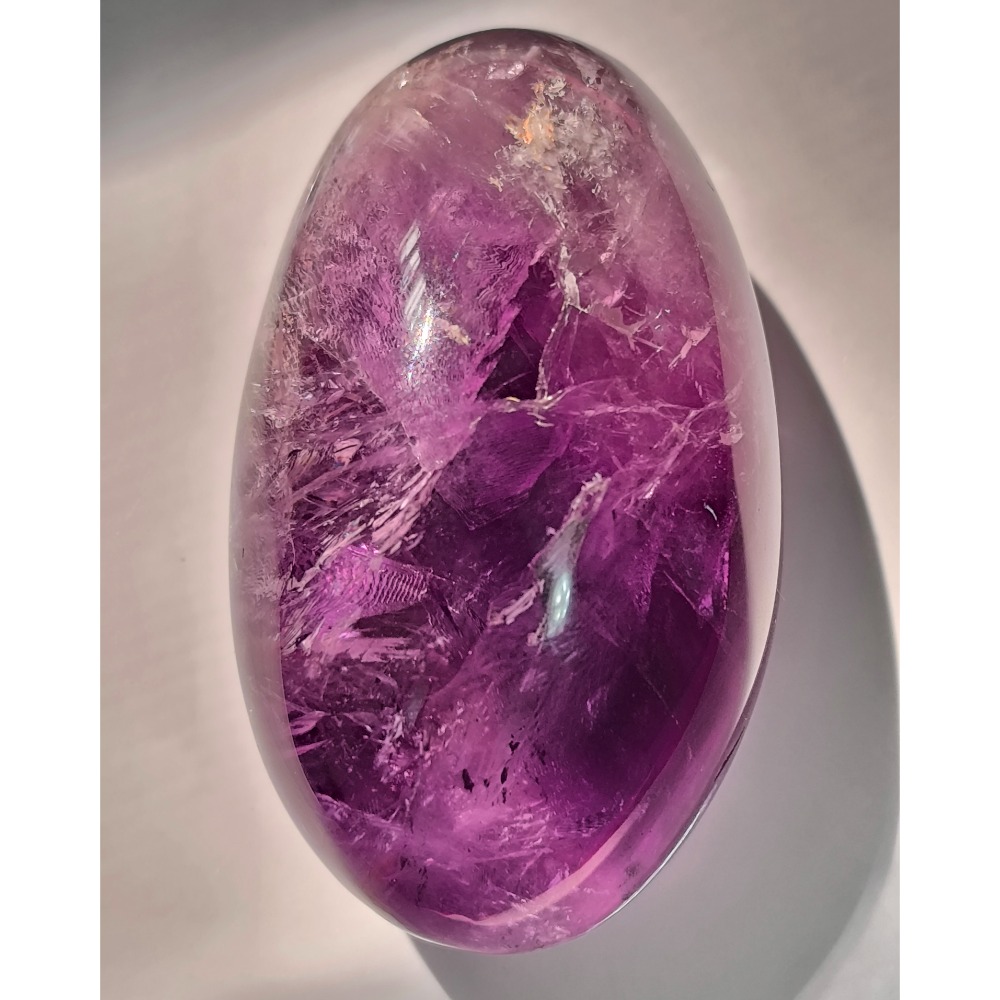 ❄️預購❄️天然深紫骸骨水晶手握 有色帶指紋礦坑 紫晶肥皂 紫水晶手握 紫水晶 隨身掌心石 肥皂 手把玩 紫晶手握 紫骸-細節圖3