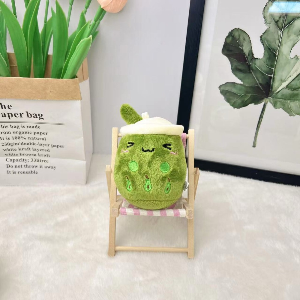 深綠色瞇眼