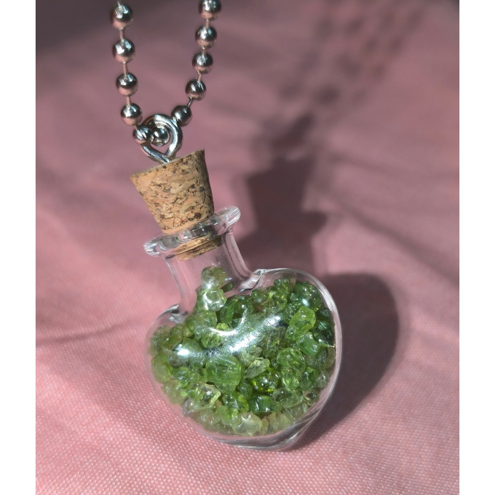 ❄️現貨❄️日系風水晶許願瓶 造型許願瓶 水晶碎石 橄欖石 白水晶 紫水晶 黃水晶 粉水晶 螢石 虎眼石 許願瓶 水晶包-規格圖3
