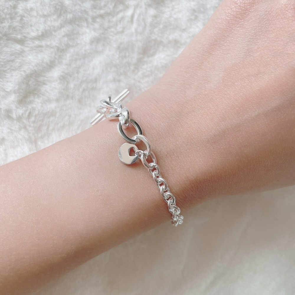 ⚡台灣快速出貨⚡𝐌𝐬. 𝐌𝐢𝐚𝐨 扭結愛心OT扣手鍊【AM3007710】-細節圖3